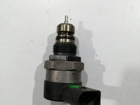 Senzor Rampa De Injectie BMW Seria 3 E90 Cod 0281002738