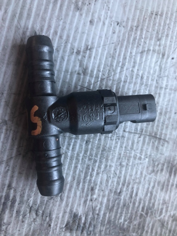 Senzor temperatura 1.4 tdi cus vw polo 6r skoda fabia 3 rapid audi a1 seat ibiza 03l919824d