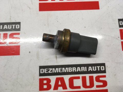 Senzor temperatura apa VW Passat B6 cod: 06a919501a