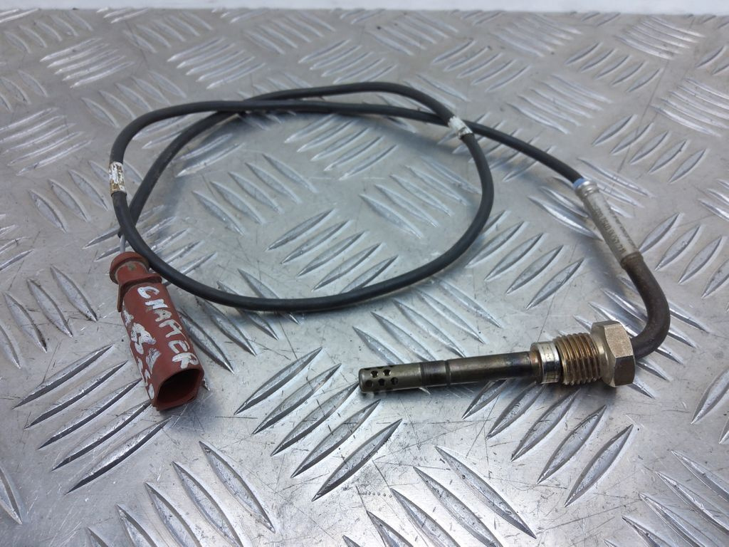 Senzor temperatura gaze Volkswagen Crafter 2.5 TDI cod: 076906088A