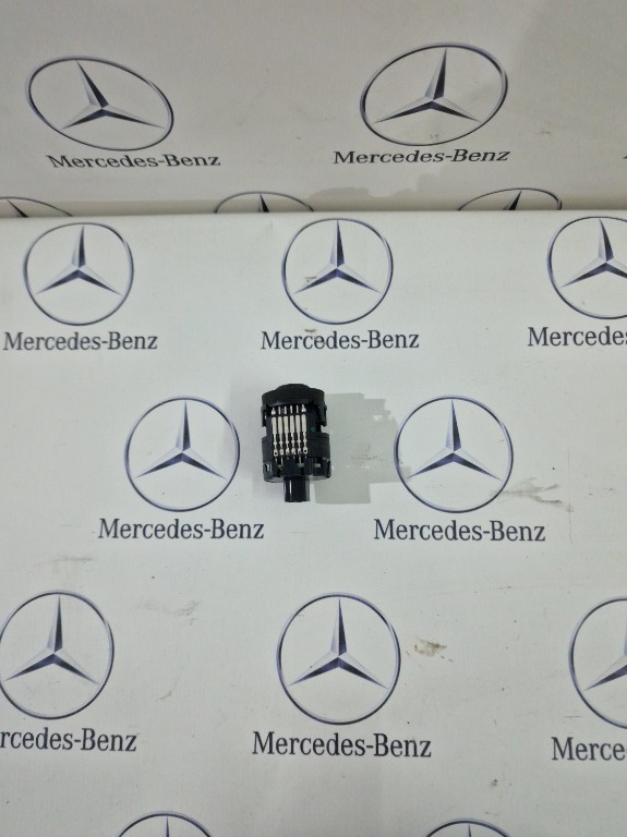 Senzor temperatura habitaclu Mercedes A2118300272