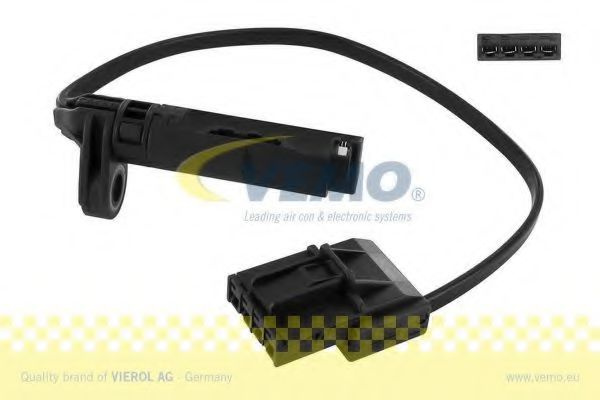 Senzor turatie, cutie de viteza automata SKODA SUPERB combi (3T5) (2009 - 2015) VEMO V10-72-1277