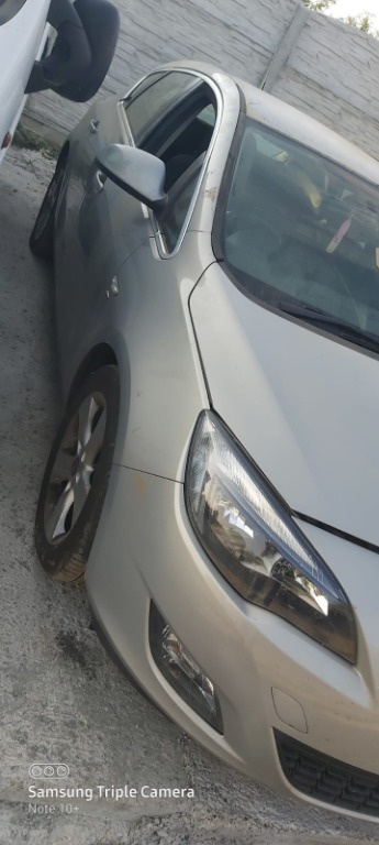 Senzor turatie Opel Astra J 2011 hatchba