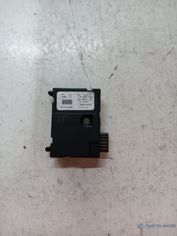 Senzor unghi volan VOLKSWAGEN GOLF V 1K1 2003 - 2009 VAG 1k0959654