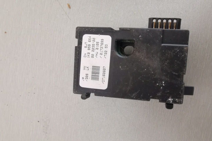 Senzor volan Senzor volan VW Golf 5 1K0959654 1K0959654 Volkswagen VW Golf