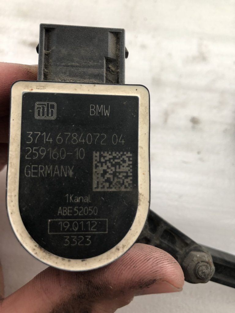 Senzori nivel xenon BMW cod 6784072
