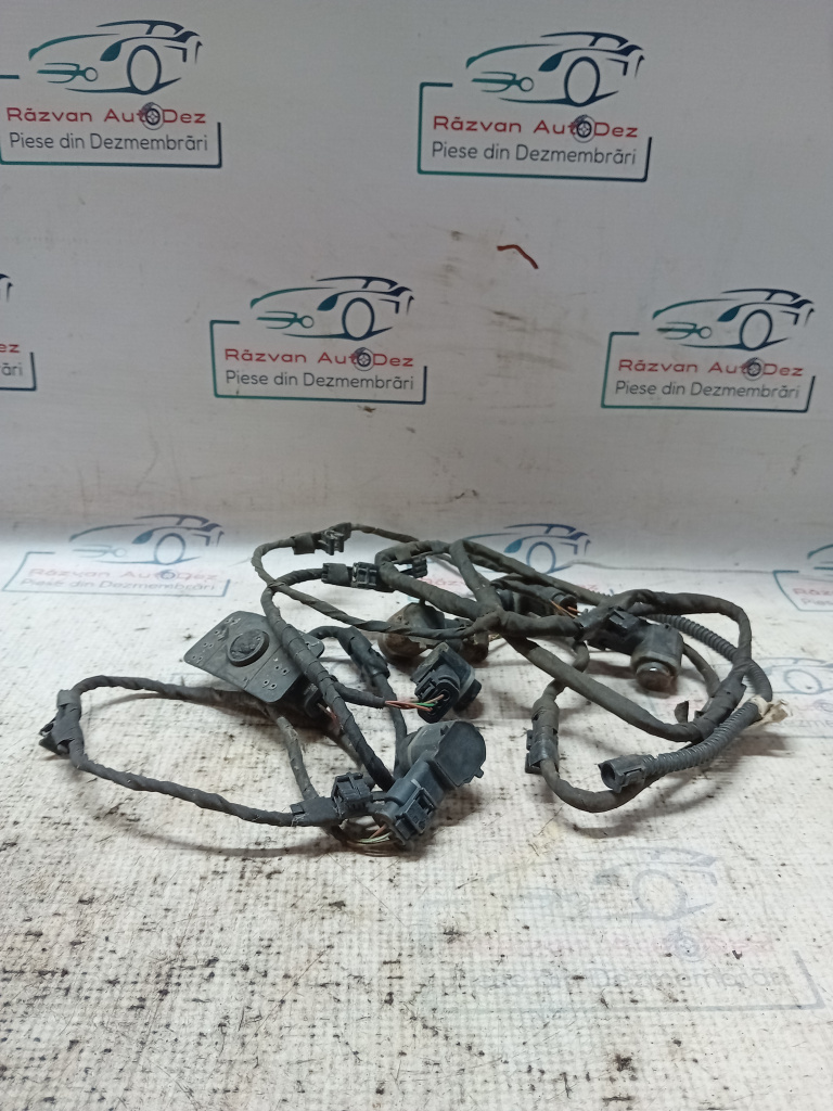 Senzori parcare fata plus instalație Volkswagen Golf 6 2010, 1T0919297A / 5 SENZORI