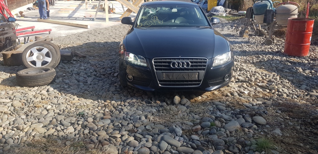 Senzori parcare spate Audi A5 2.7tdi 2009