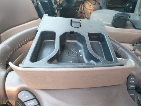 Sertar bord Chrysler Grand Voyager IV 2.5 CRD Limited 2002