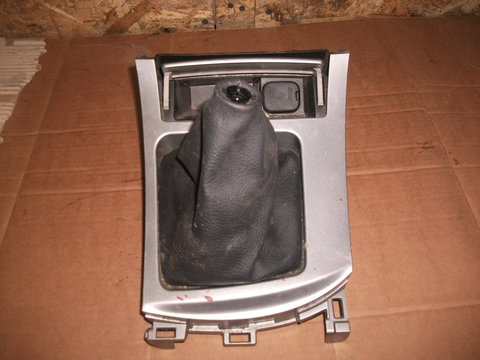 Sertar consola centrala cu rama schimbator viteze Mazda 3 BL, BBM2-64341, an 2009-2013