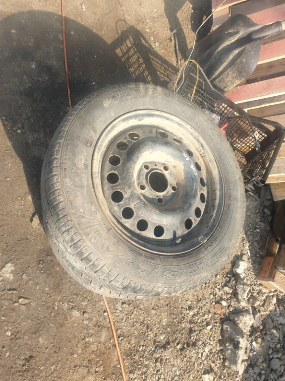 Set 2 jante R15 tabla + anvelope Opel Ve
