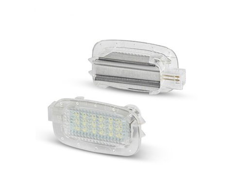Set 2 lampi interior LED compatibil Mercedes / Smart Cod: 7201