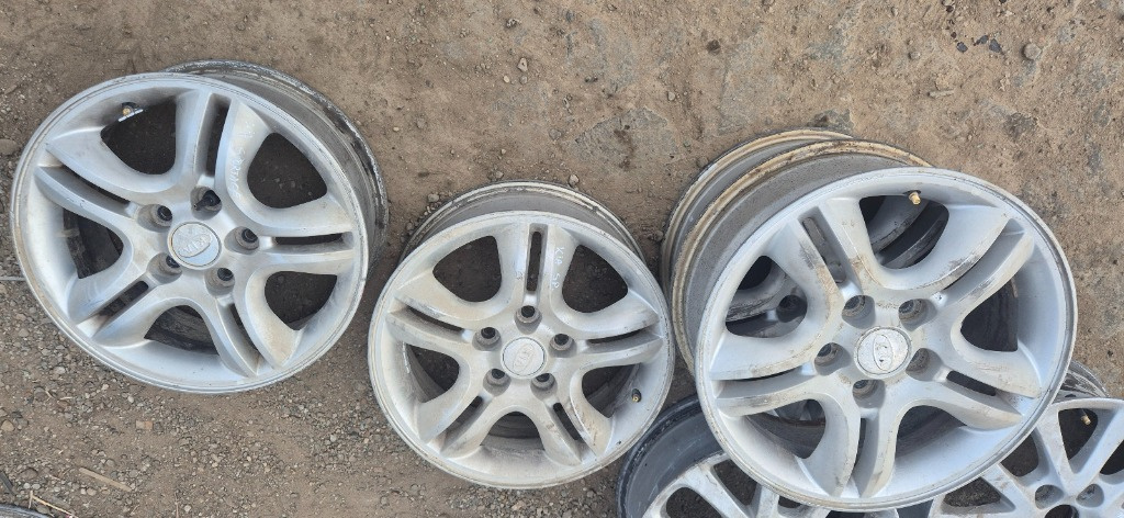 Set 4 jante aliaj Kia Sportage R16 2007