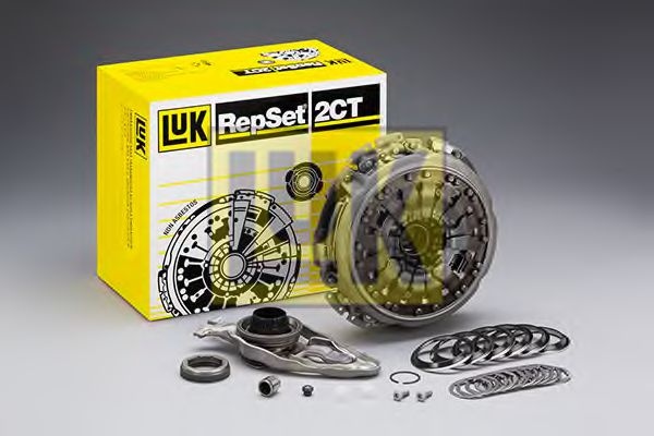 Set ambreiaj SKODA SUPERB III Combi (3V5) (2015 - 