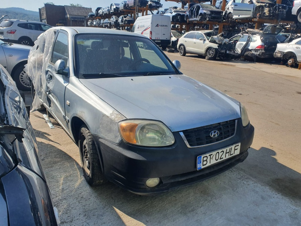 Set amortizoare fata Hyundai Accent 2004 berlina 1.3 benzina