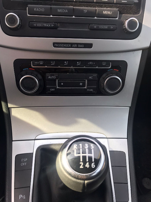 Set amortizoare fata Volkswagen Passat B