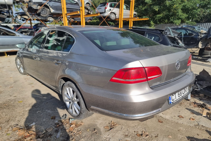 Set amortizoare fata Volkswagen Passat B