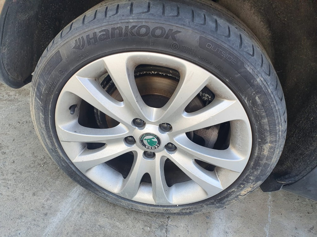 Set amortizoare spate Skoda Superb 2 201