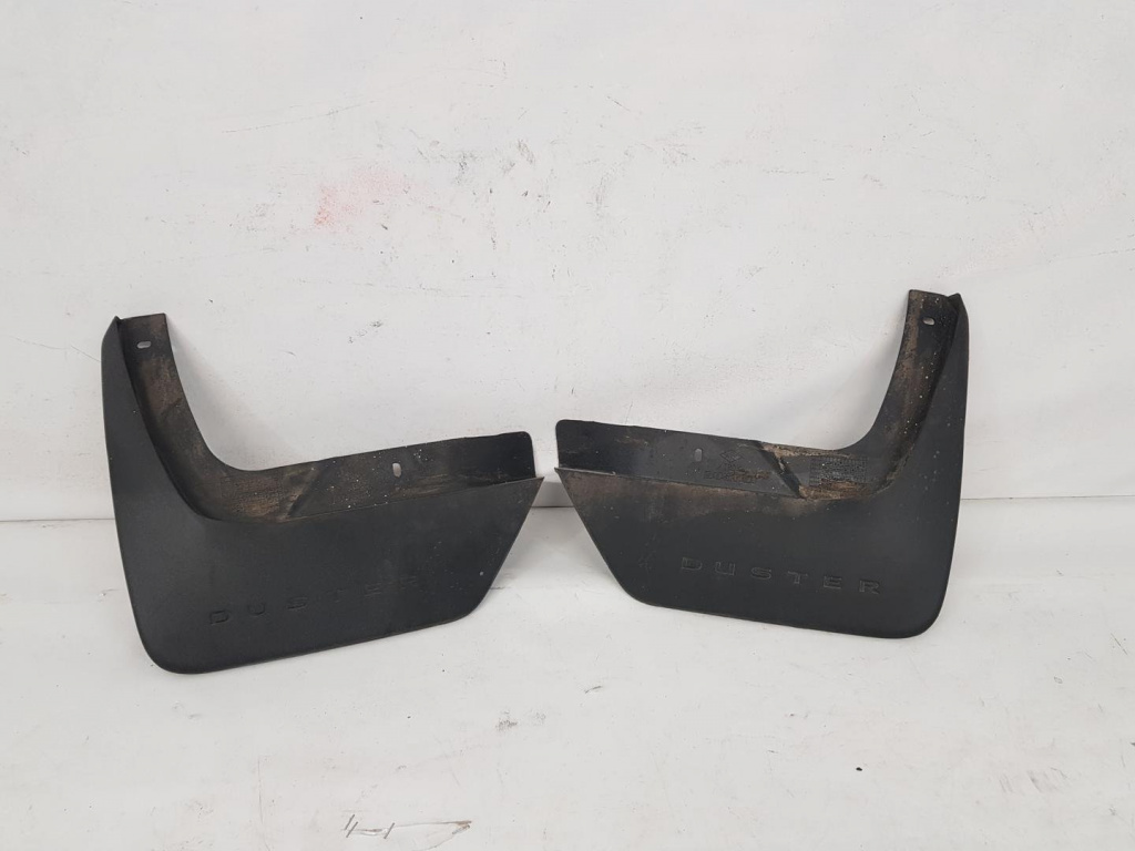 Set aparatori noroi stanga+dr Dacia Duster 2 2017, 2018 2019 2020 2021 2022 2023