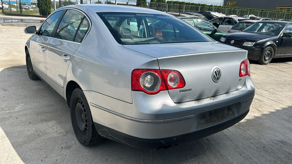 Set arcuri fata Volkswagen Passat B6 200
