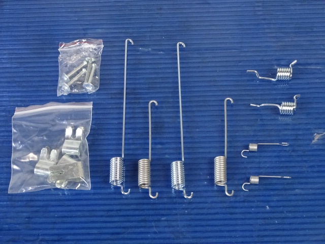 Set arcuri saboti Freelander 1998-2000 cod piesa :SMN100250