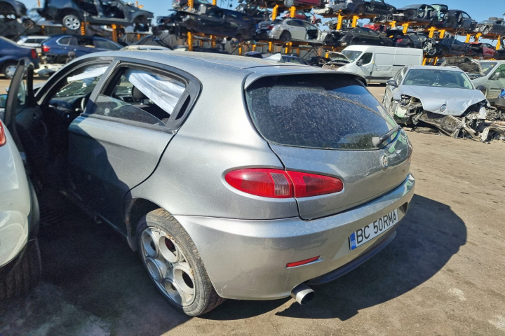 Set arcuri spate Alfa Romeo 147 2006 Hat