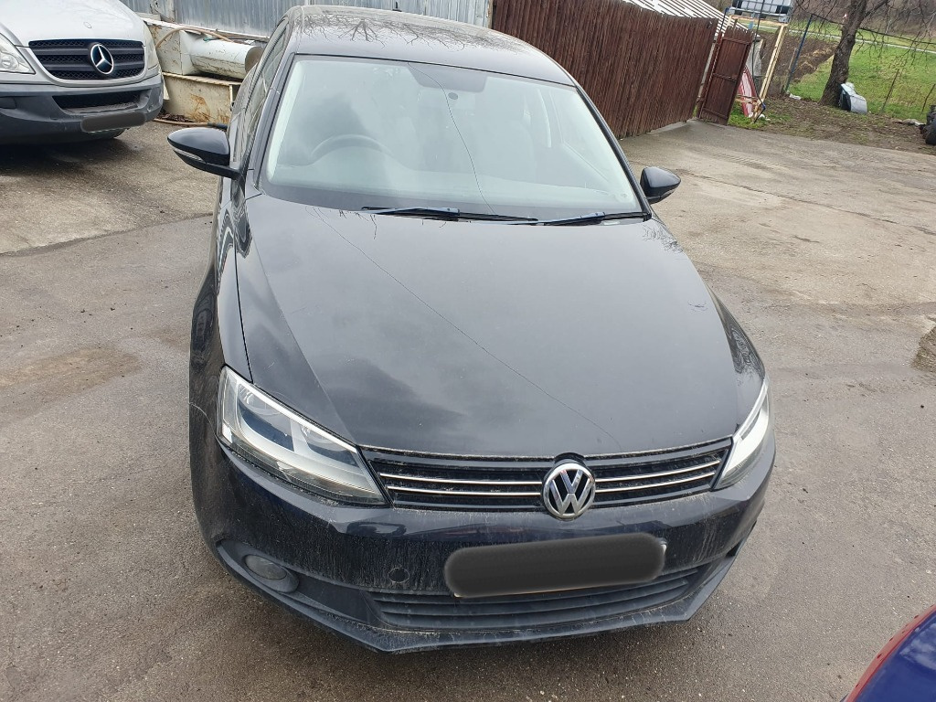 Set arcuri spate Volkswagen Jetta 2013 Berlina 1.6