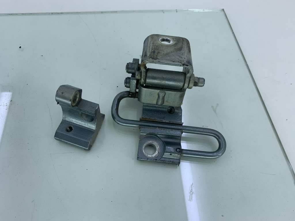 Set balamale dreapta spate Audi A3 8P 2.0 TDI CBAB 2008-2013 8P5833412A DezP: 28913
