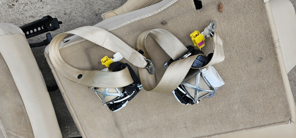 Set centuri siguranta fata Vw Passat B7 2011 2012 