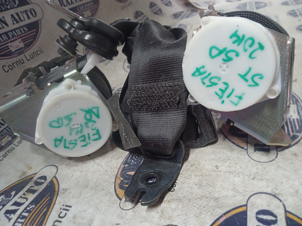 Set centuri spate Ford Fiesta 2014, 8V51