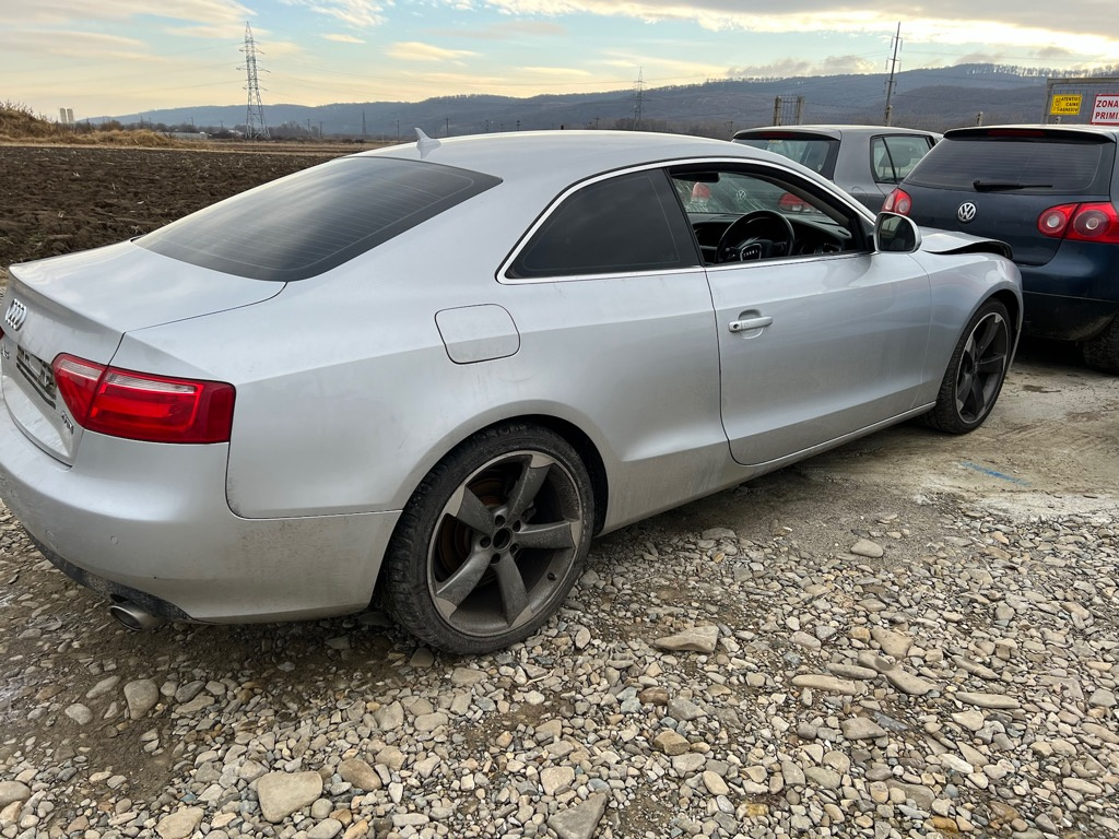 Set faruri Audi A5 2009 Coupe 2.0 Diesel