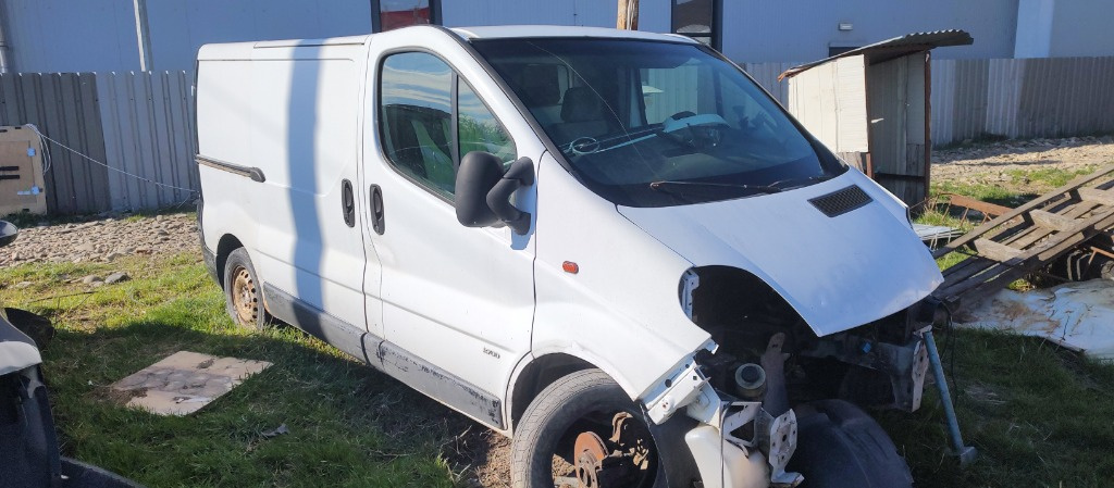 Set faruri Renault Trafic 2005 1,9 1,9