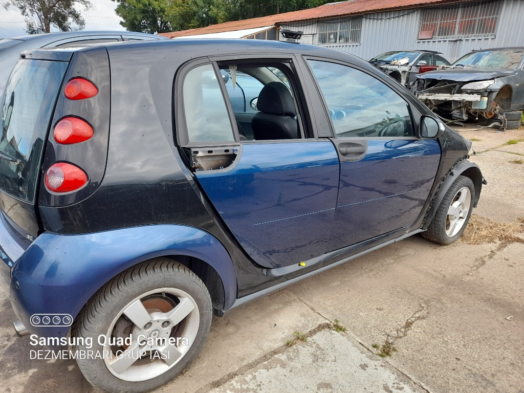 Set faruri Smart Forfour 2004 Hatchback 