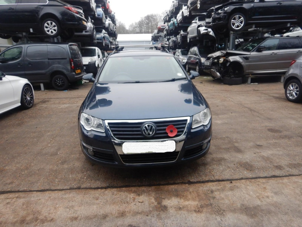 Set faruri Volkswagen Passat B6 2007 BREAK 2.0 TDI