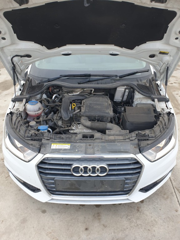 Set fete usi Audi A1 2016 HB 2 USI 1.0