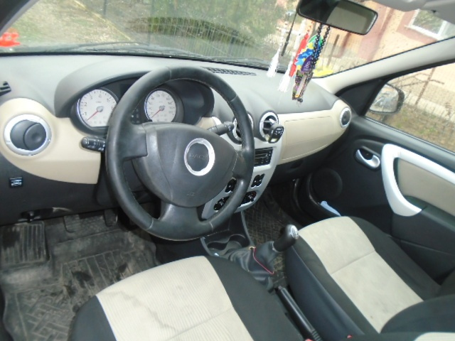 Set fete usi Dacia Logan MCV 2010 break 