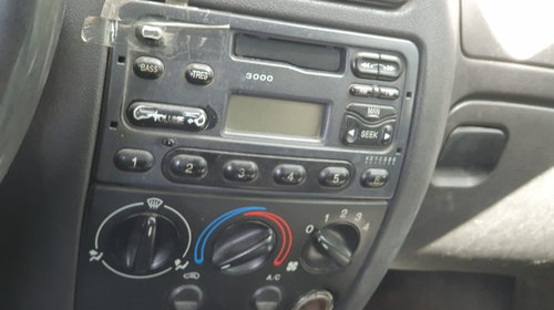 Set fete usi Ford Fiesta 4 2001 hatchbac