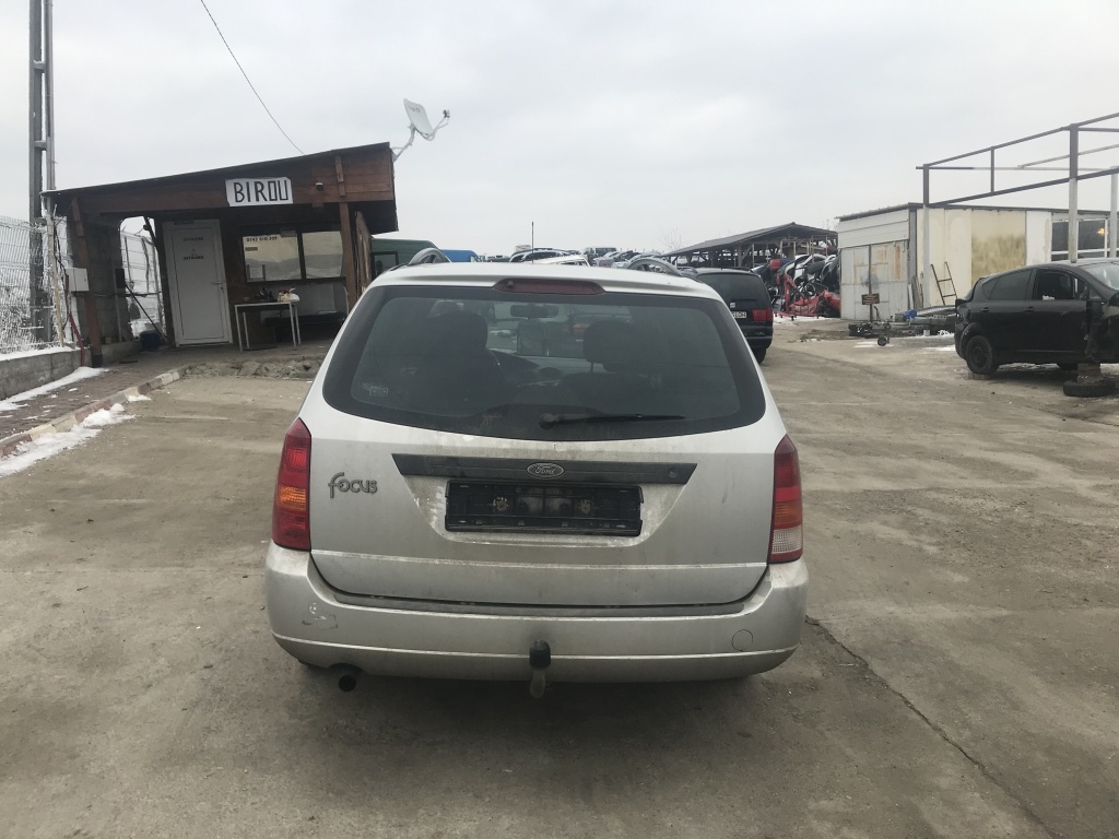 Set fete usi Ford Focus 2001 combi 1600