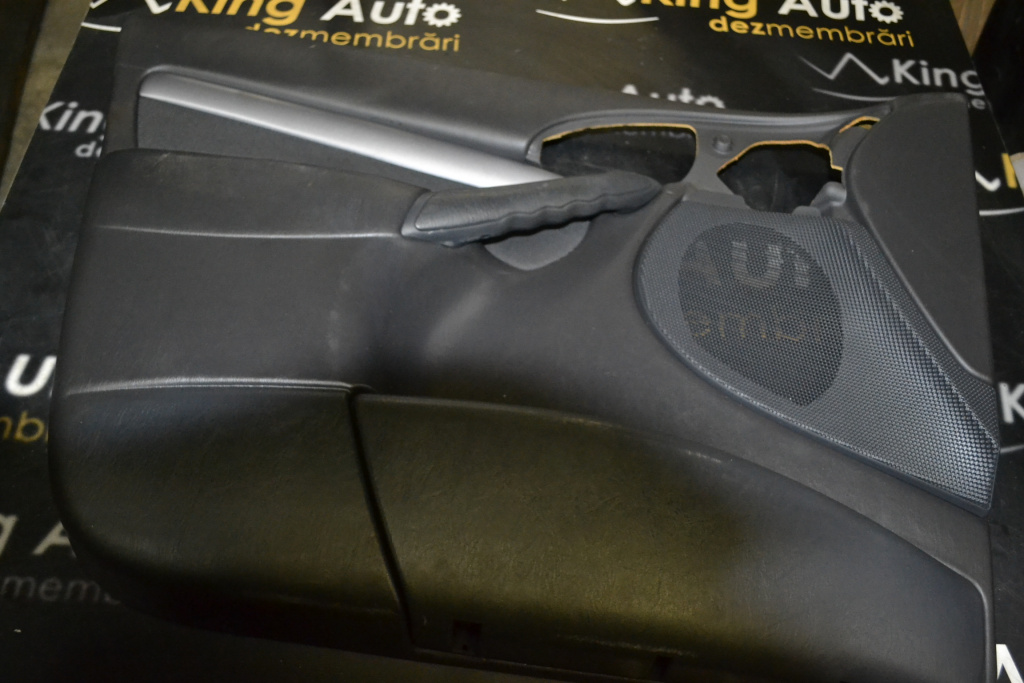 Set fete usi Ford Focus I 2000 hatchback 1.6 benzina