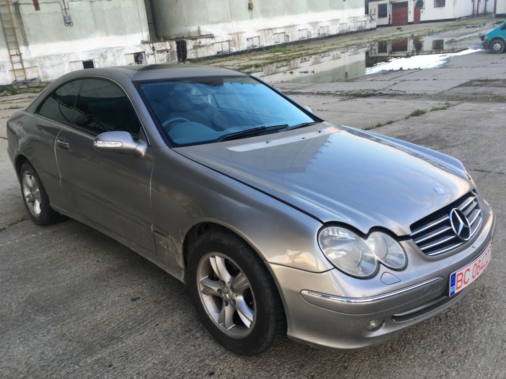 Set fete usi Mercedes CLK C209 2003 Coup