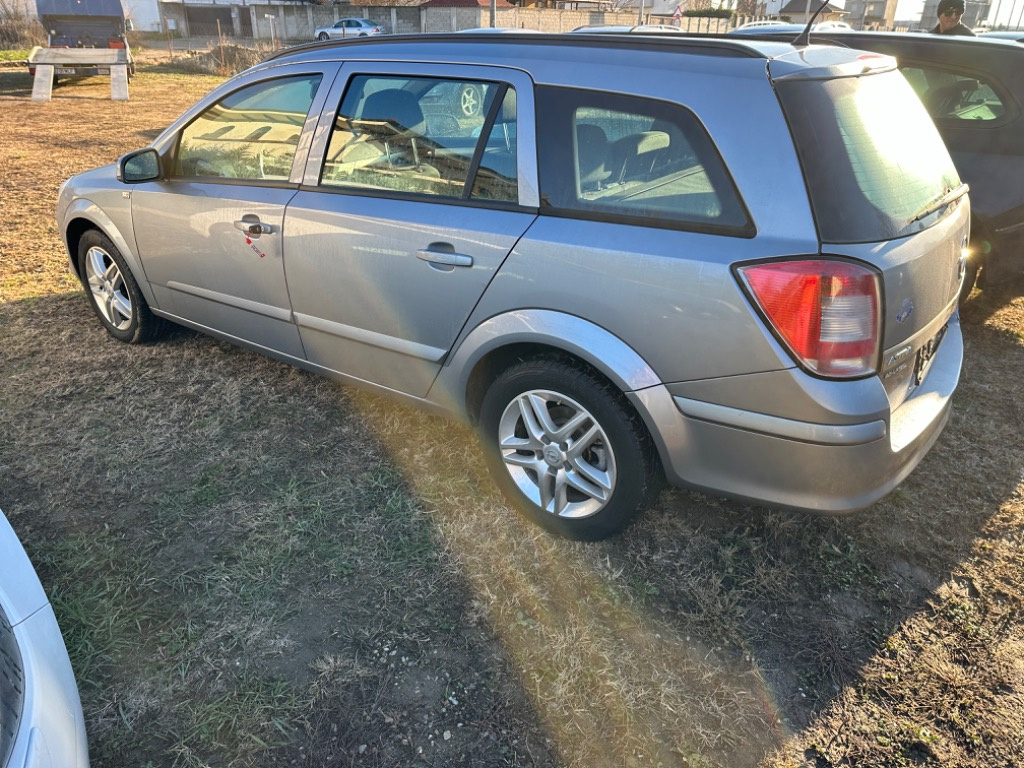 Set fete usi Opel Astra H 2007 Break 1.7