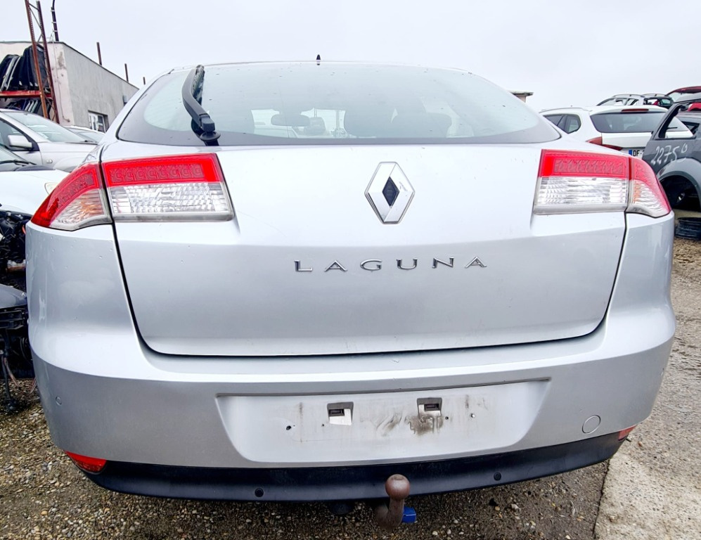 Set fete usi Renault Laguna 3 2009 BERLI