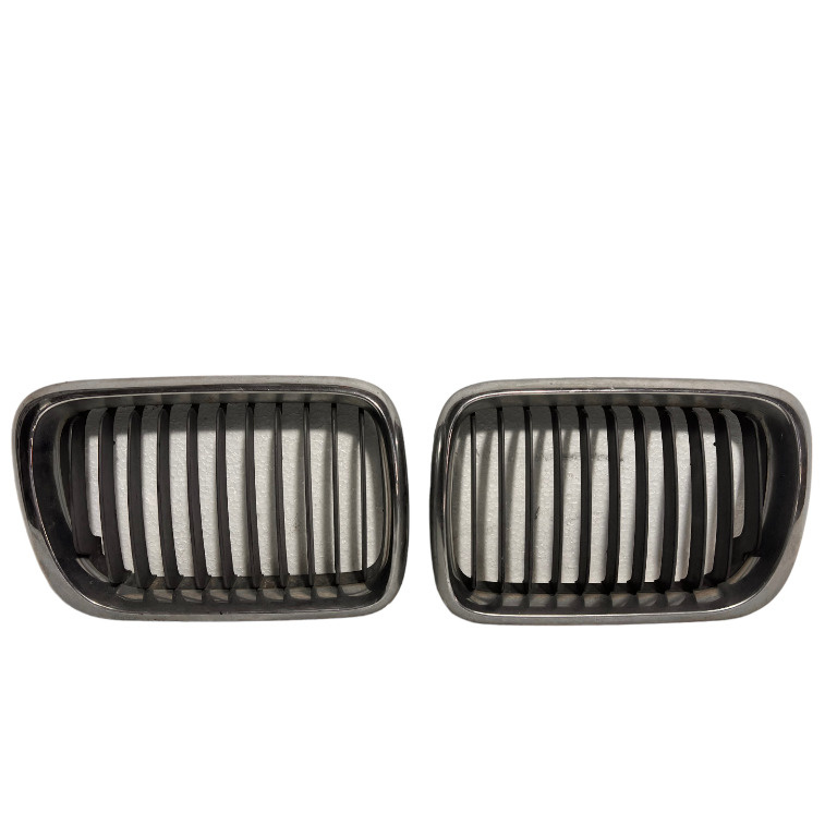 Set grile capota BMW Seria 3 E36 51138195093 51138195094 8195093 8195094