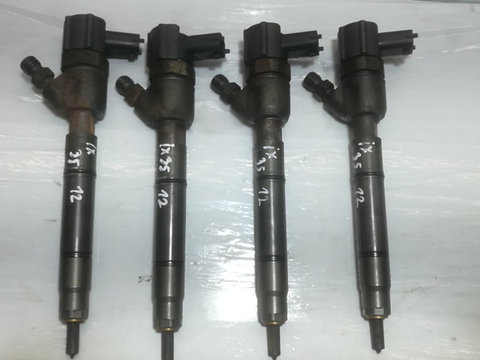 Set injectoare Injector Hyundai IX35 KIA Sportage 1.7 CRDI 338002A8 0445110411 2009-2015