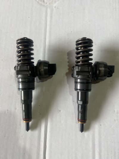 Set Injectoare Injector Vw Volkswagen Passat B6 EO