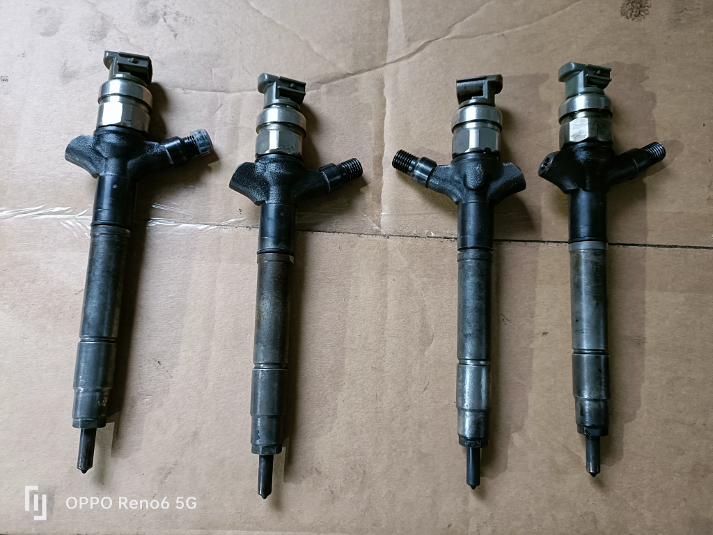 Set injectoarea cod 23670-0R020 rav 4 2.2 avensis corolla