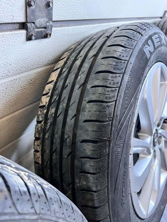 Set jante aliaj cu anvelope Hyundai Tucs
