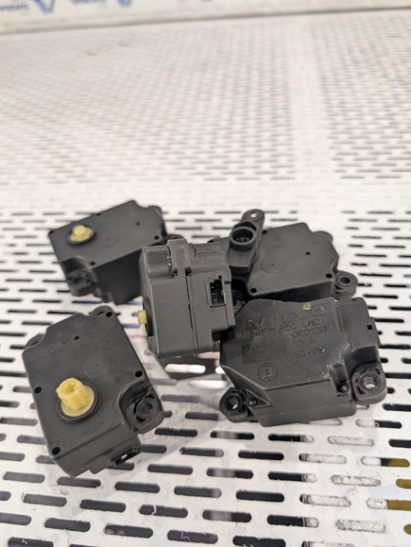 Set motoras clapeta aeroterma ORIGINAL OEM Volvo XC90 2002 - 2006