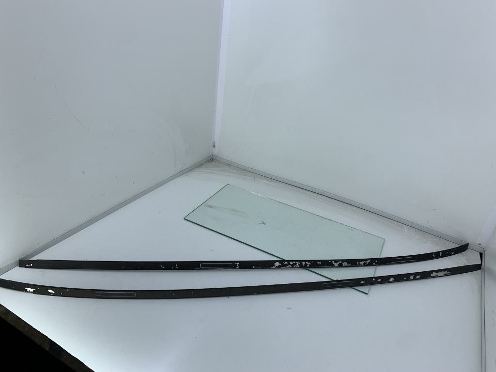 Set ornament plafon BMW SERIA 1 E87 204D4 2004-2009 DezP: 30427