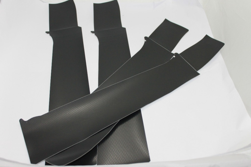 Set ornamente usi(stalp mijloc) Logan,Sandero,Duster